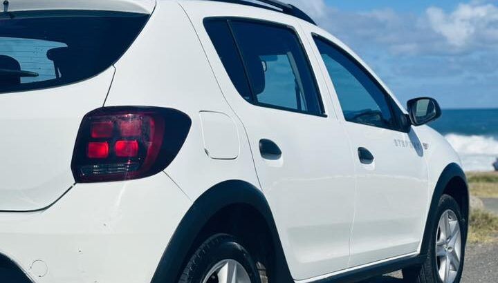 Dacia Sandero II (B52) 0.9 TCe 90ch Stepway