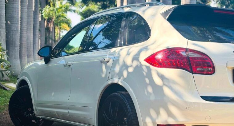Porsche Cayenne II (958) S