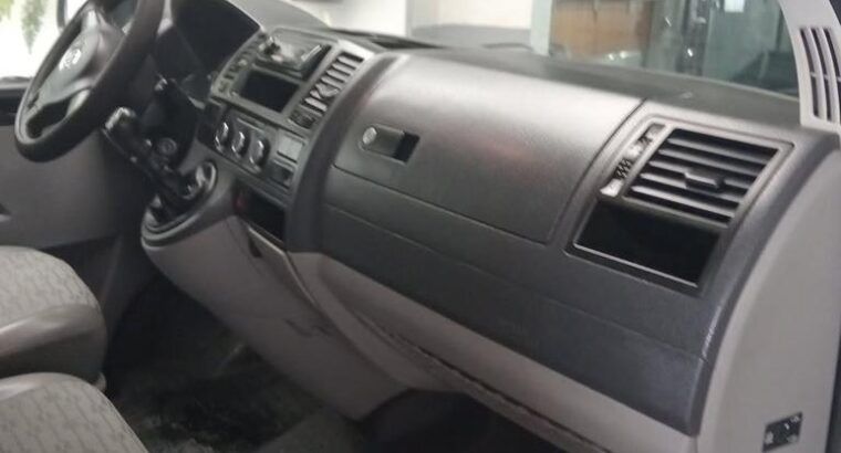 Volkswagen Transporter 2.0tdi 12900€