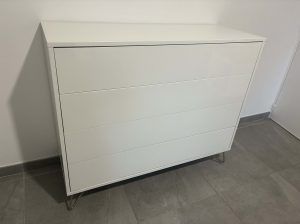 Commode laquée blanc